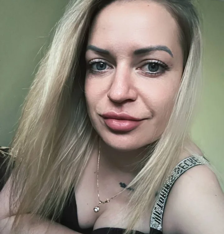 Anna_Snows Obrolan XXX Offline