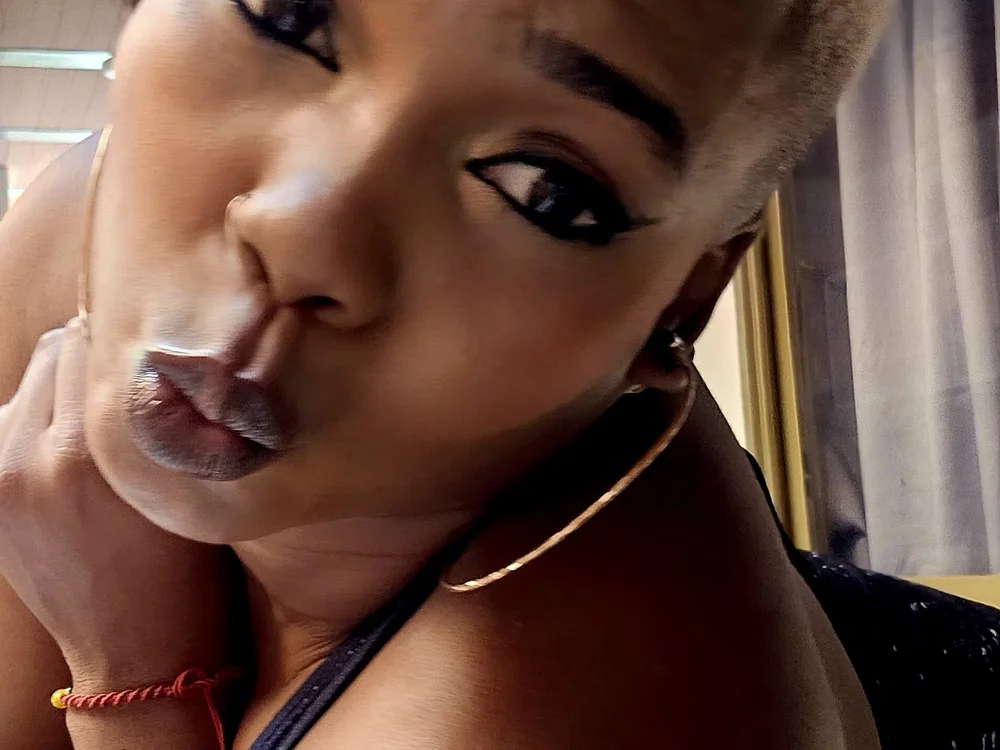DashaSousaa's Offline XXX Chat