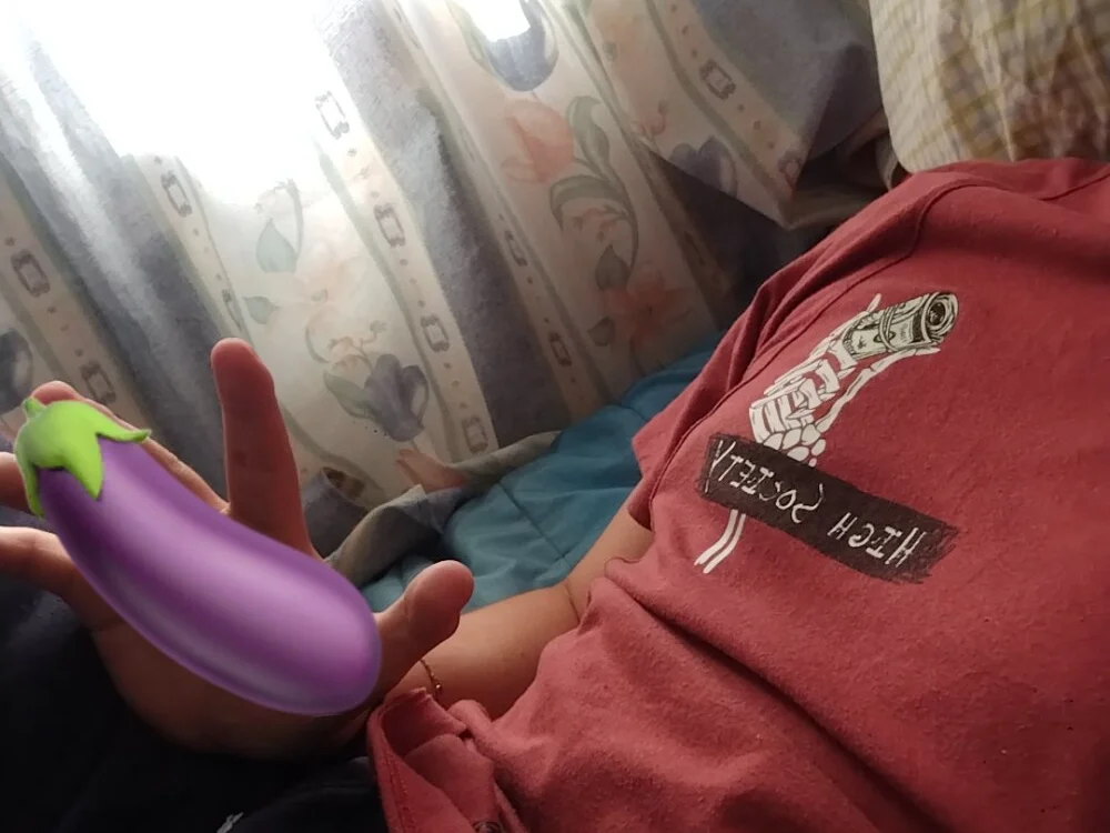 Chat +18 off-line de Eliaz37373