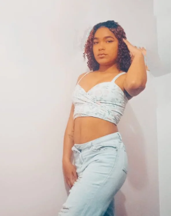 Daphne_williams23's Offline Chat Room