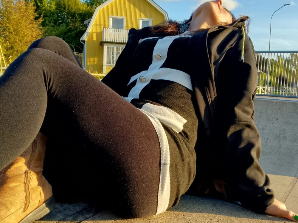 eva_luz Offline XXX Chat