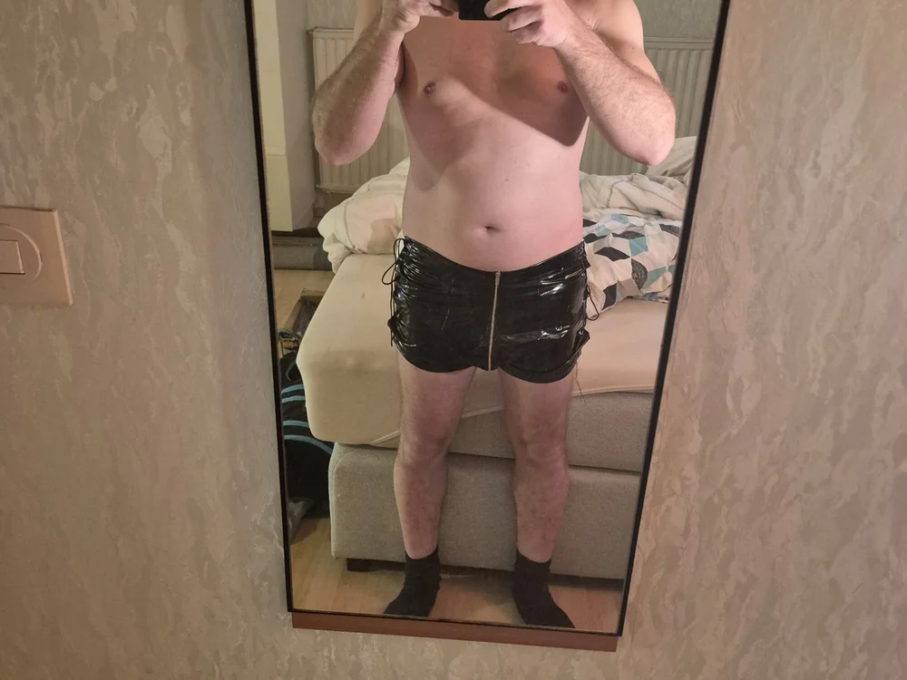 Suesundgeil offline chatrum