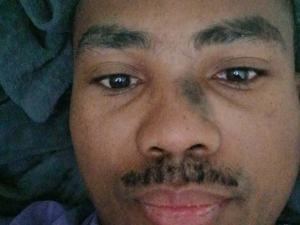 quise5000's Offline Chat Room