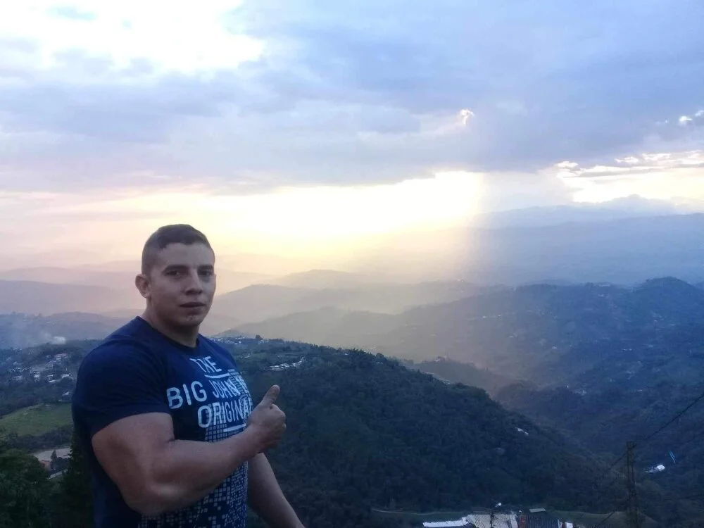 derekk_frostt Chat XXX Ngoại tuyến