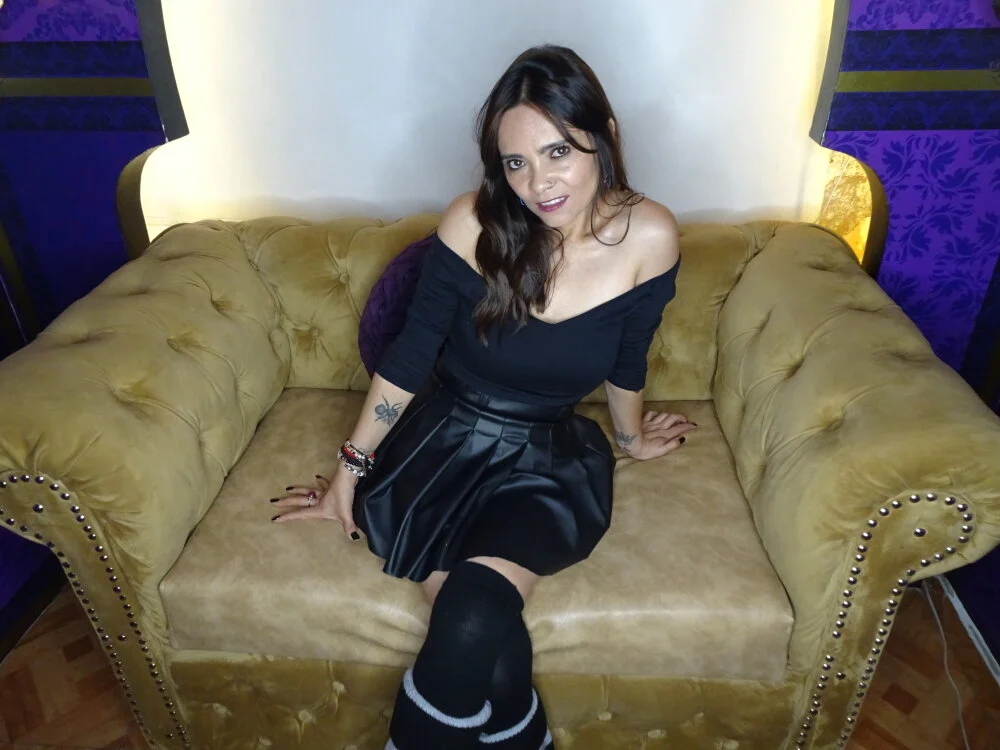 Cami_Konor offline XXX-chat