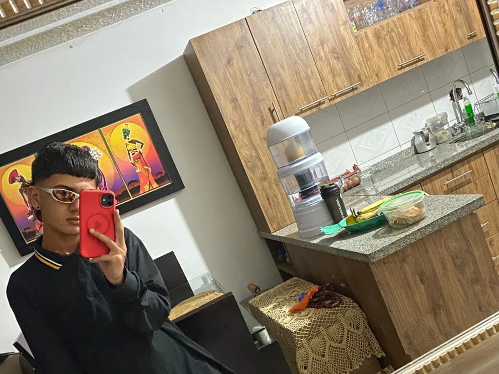 Logan_Wolf_ 离线XXX聊天