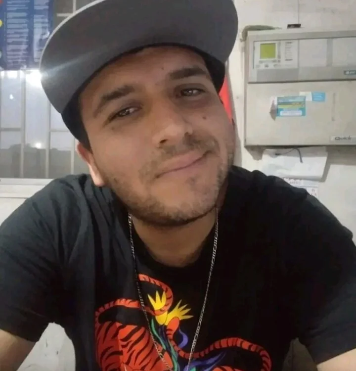 diristx's Offline Chat Room