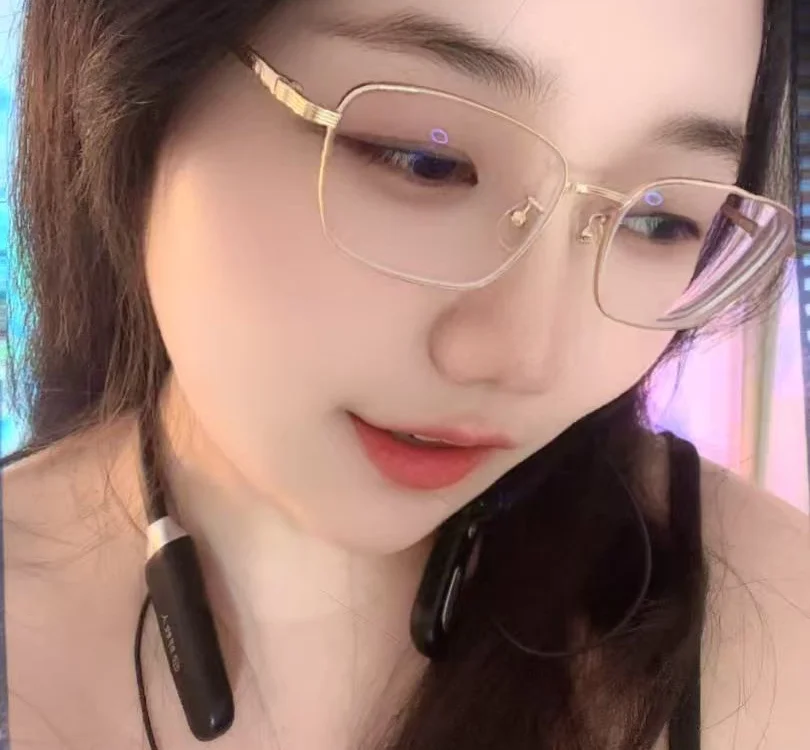 Susu-36E's Offline XXX Chat