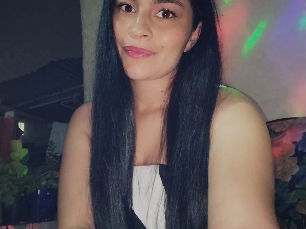 Scarlett_Hot69's Offline XXX Chat