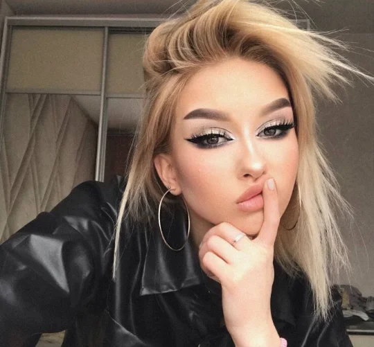 Prettiestsmiles' Offline XXX Chat