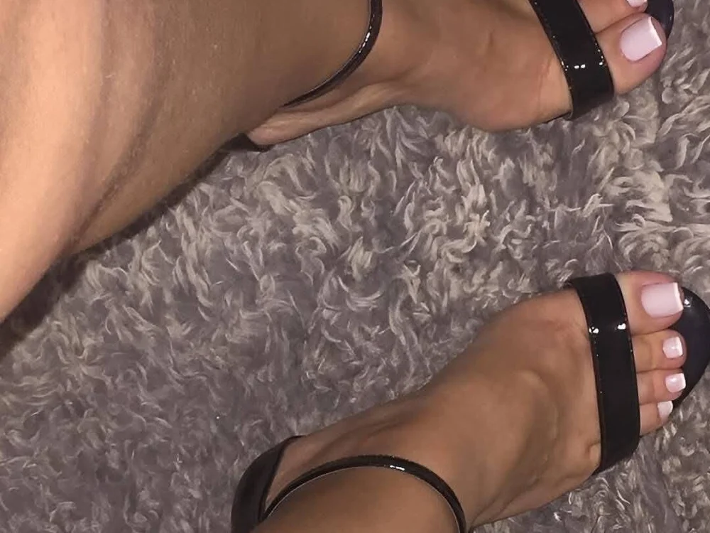 BeaFeet32 অফলাইন XXX চ্যাট