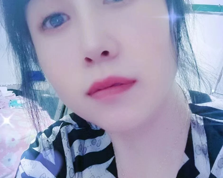 ddhdhhdh's Offline XXX Chat