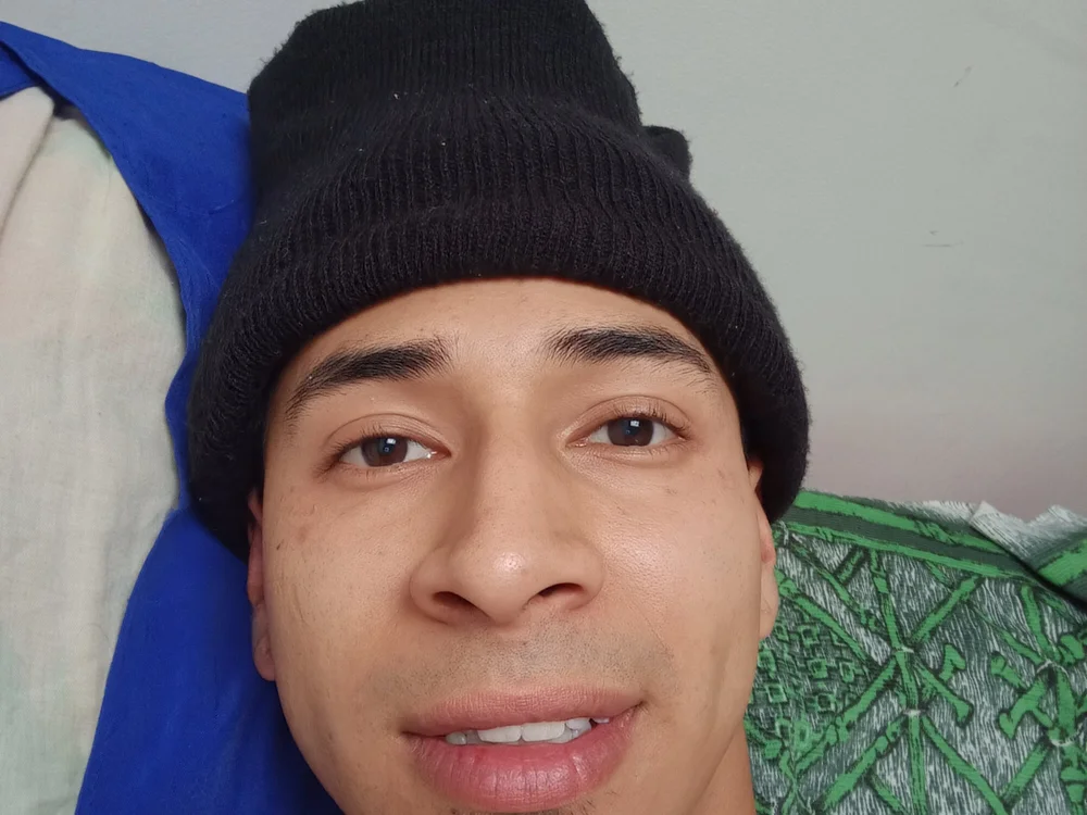 Poll4Loc4's Offline Chat Room