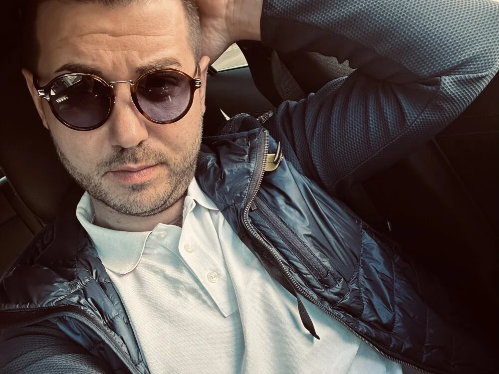 FrenchChibreur's Offline XXX Chat