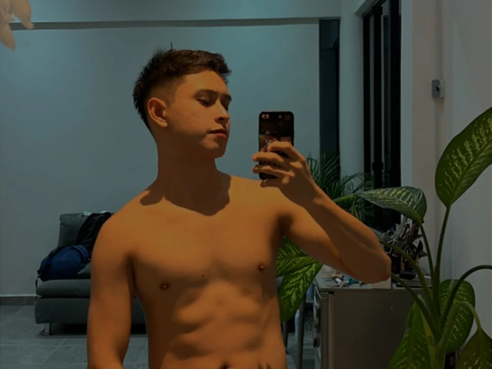 mxboytwink28's Offline Chat Room