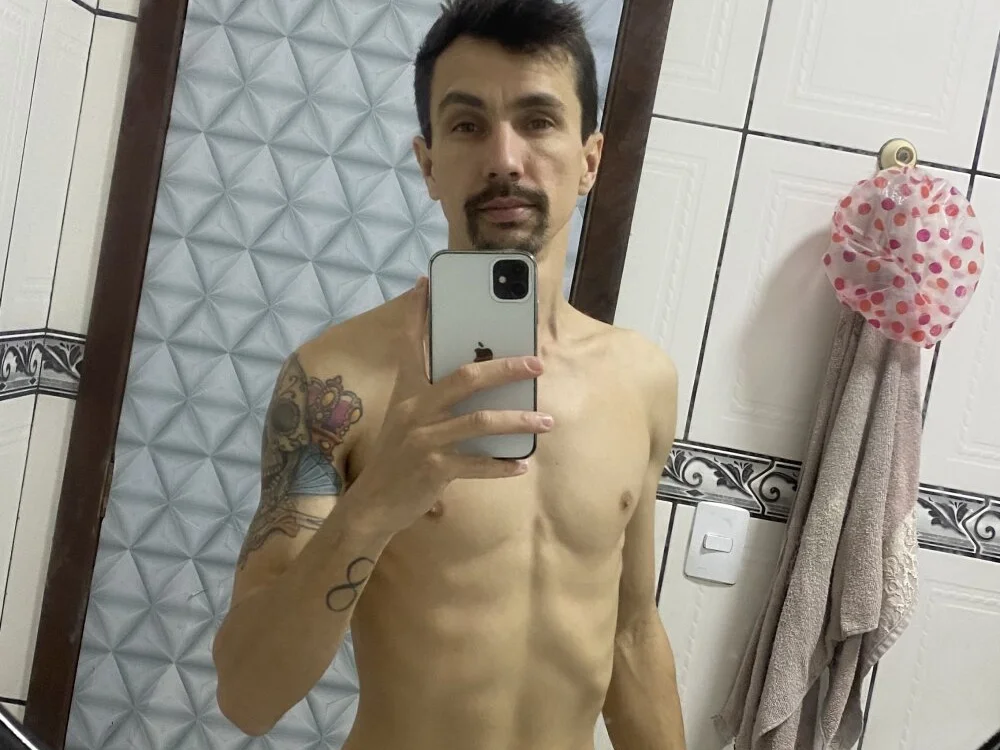 leozin01 offline XXX-chat