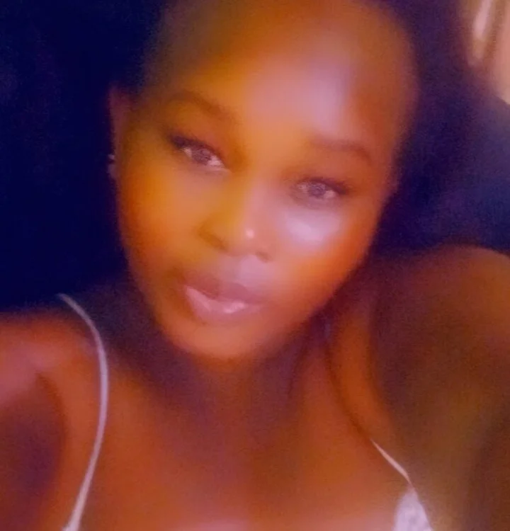fabulousity83's Offline Chat Room