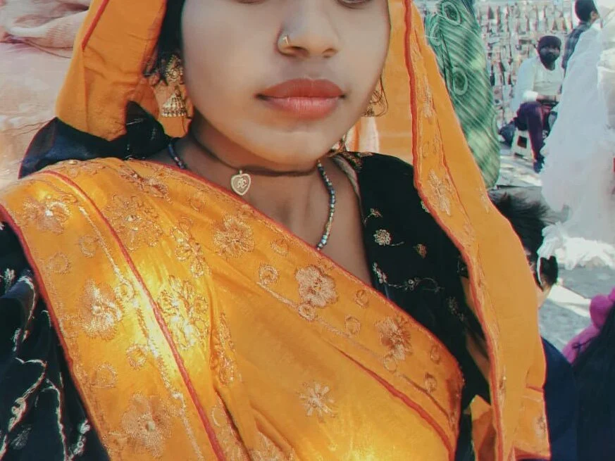 Am_jooli's Offline XXX Chat