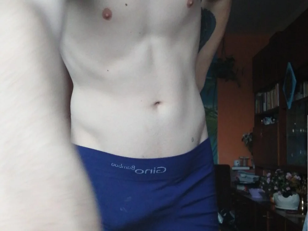 Luko1998 Offline XXX Chat