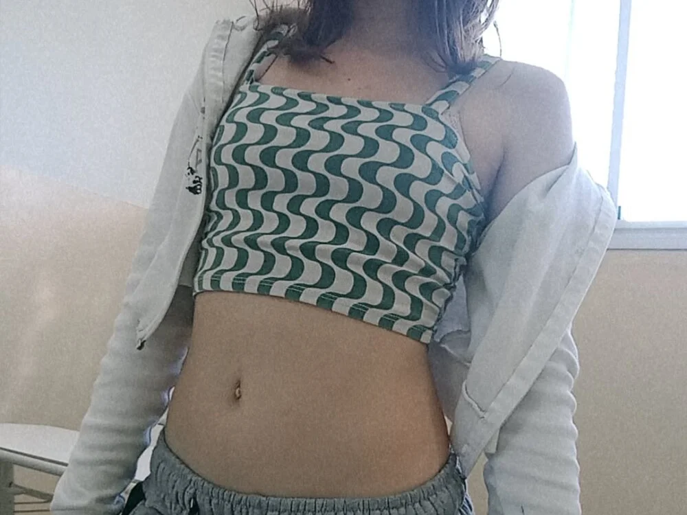 dieciochoyundia Offline XXX Chat