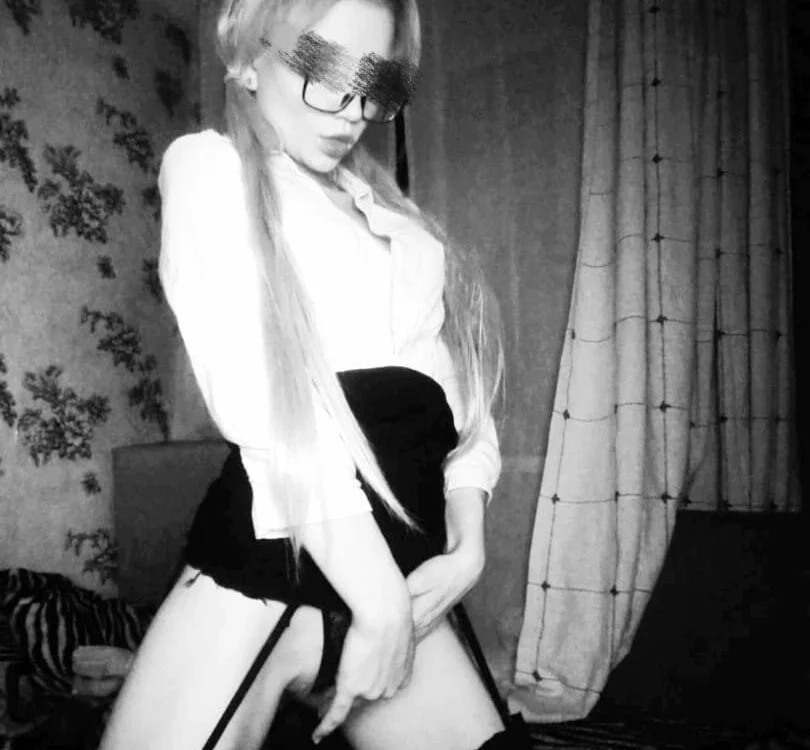 LoLLi_P0P's Offline XXX Chat