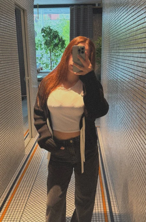RoxieMood – Offline XXX chat