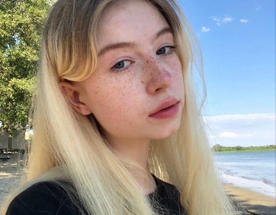 AmeliaEvans69's Offline XXX Chat