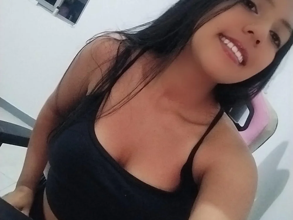 juliet_latina's Offline Chat Room