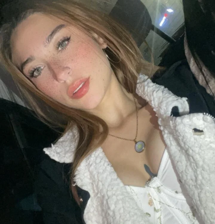 megan_fox_a offline chatrum