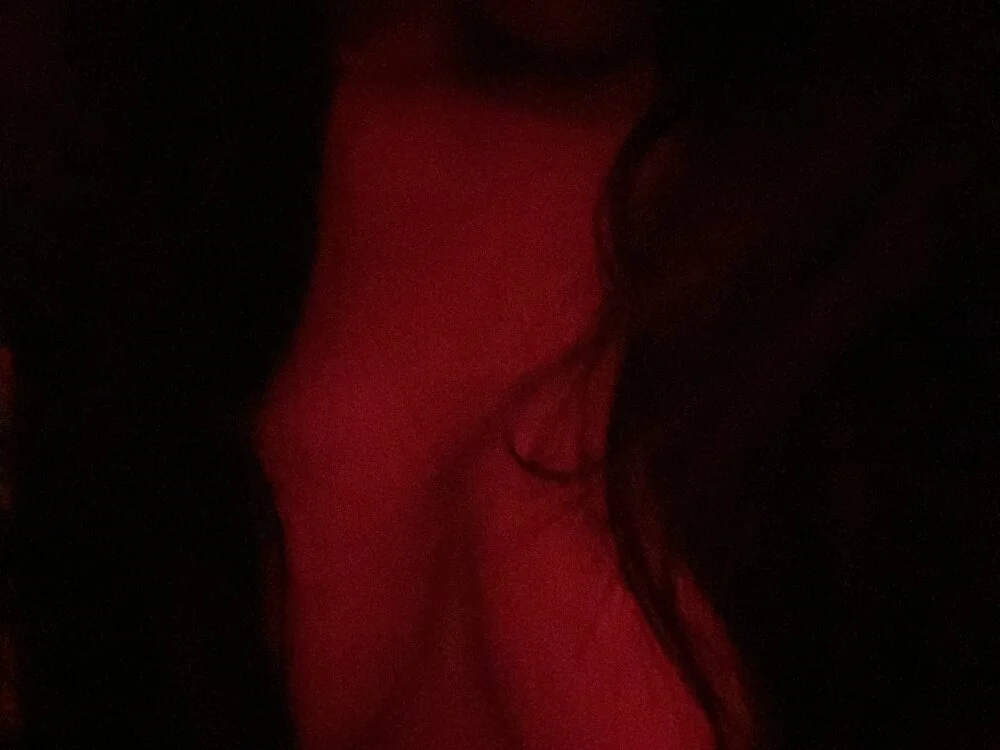 ivonny_sweet2's Offline XXX Chat