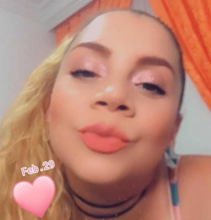 COCO_PEYTON's Offline Chat Room