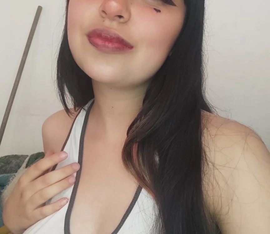 loly_herrera's Offline Chat Room