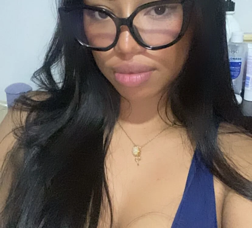 emily_mayers_ offline chatrum