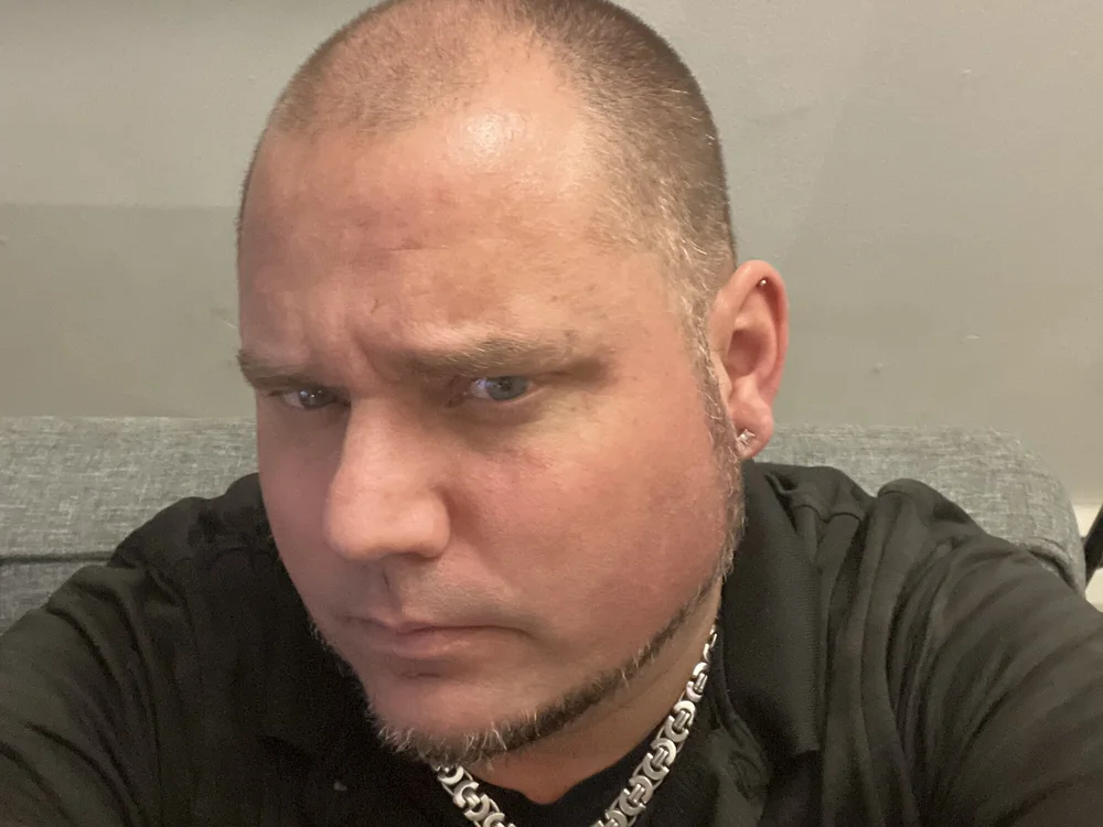 johnw1979's Offline Chat Room