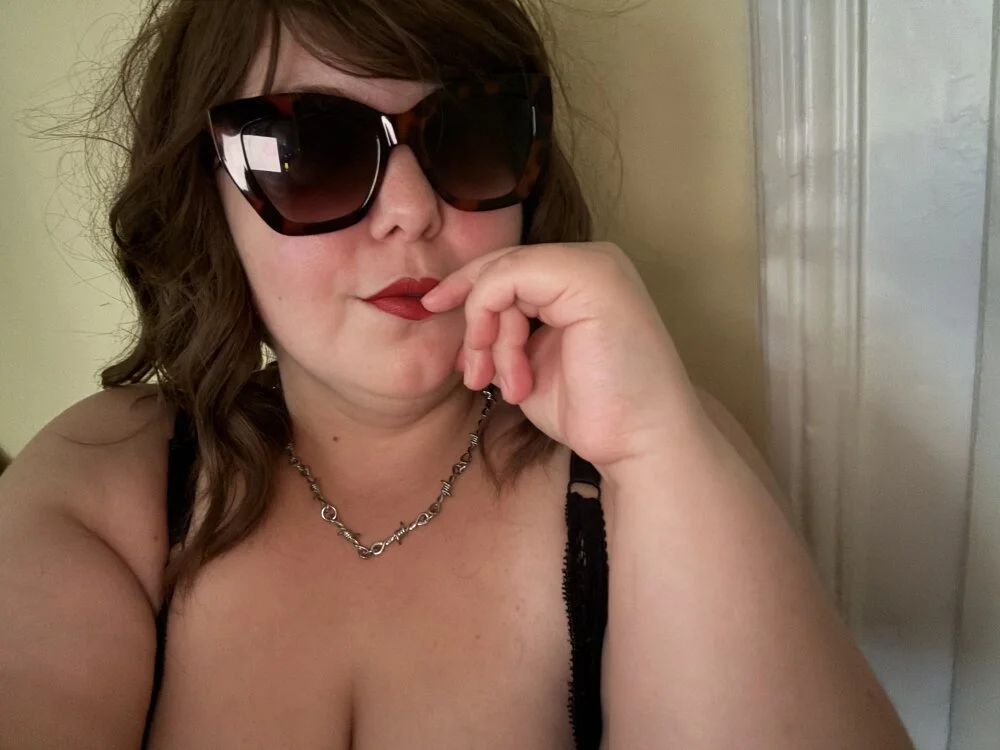 CherryLace04 Chat XXX offline