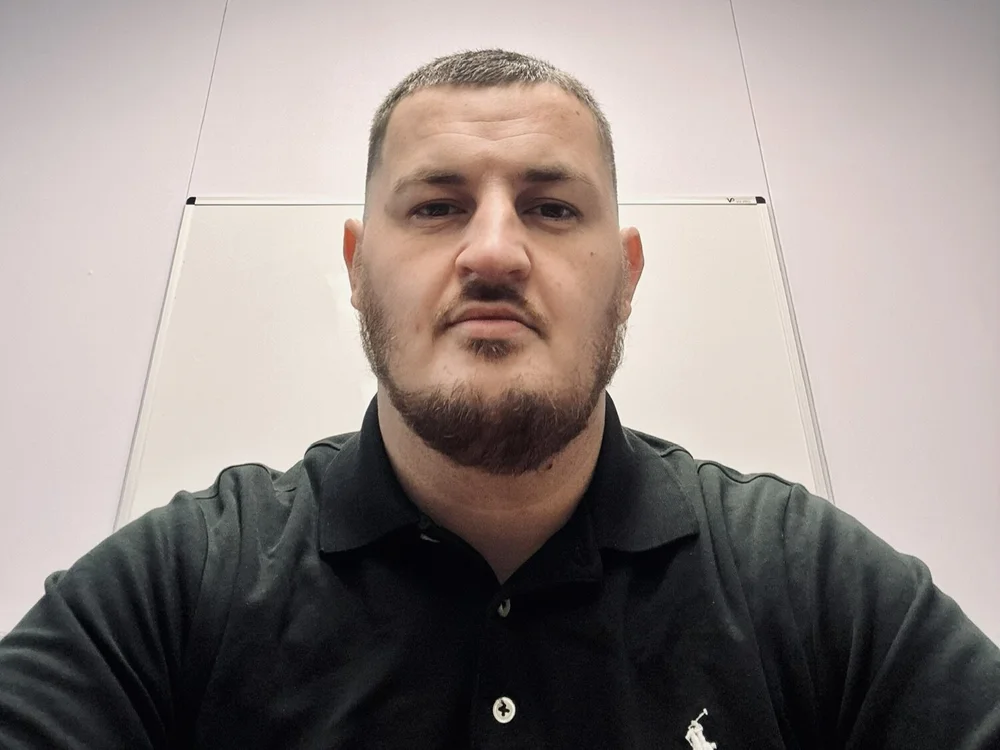 Jawnmacey's Offline Chat Room