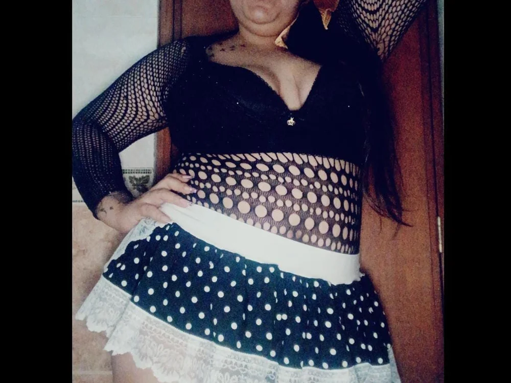 talia_florez's Offline XXX Chat
