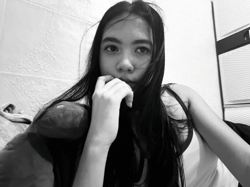 MarcelaLinn's Offline XXX Chat