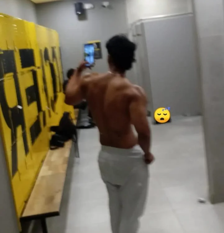 ห้องแชทออฟไลน์ของ hotmen0911