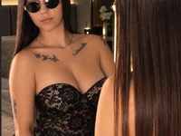 Zoee_Off1