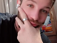 Easytrippy22's webcam live show