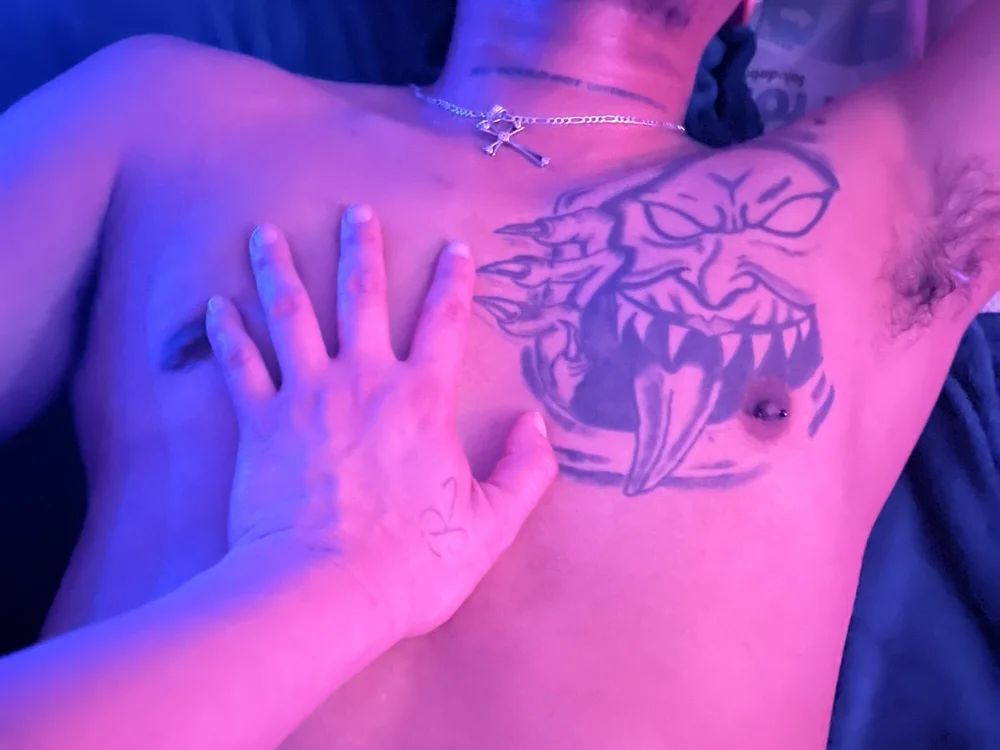 Karlitapareja's most recent online preview