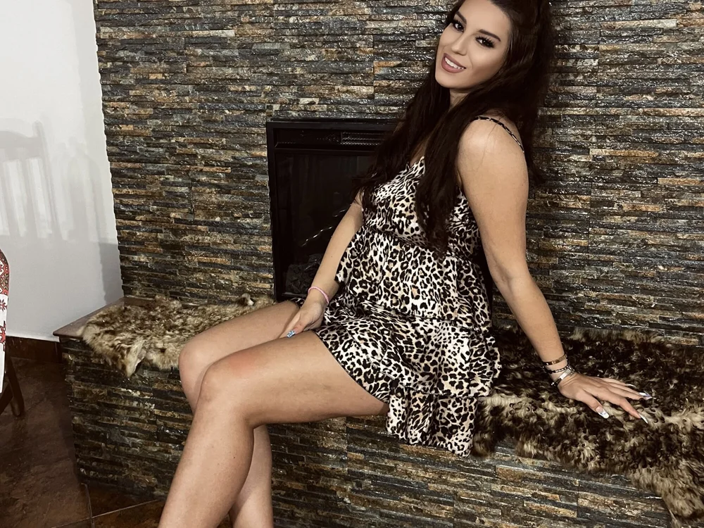 BriannaaMoon's Offline Chat Room