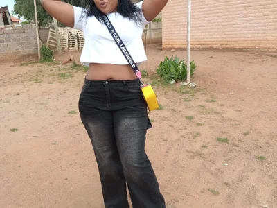 Snakiecharmi profile