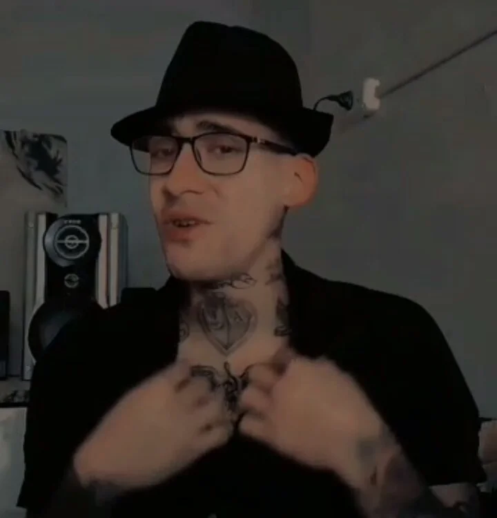 jugandoconfuego7's Offline XXX Chat