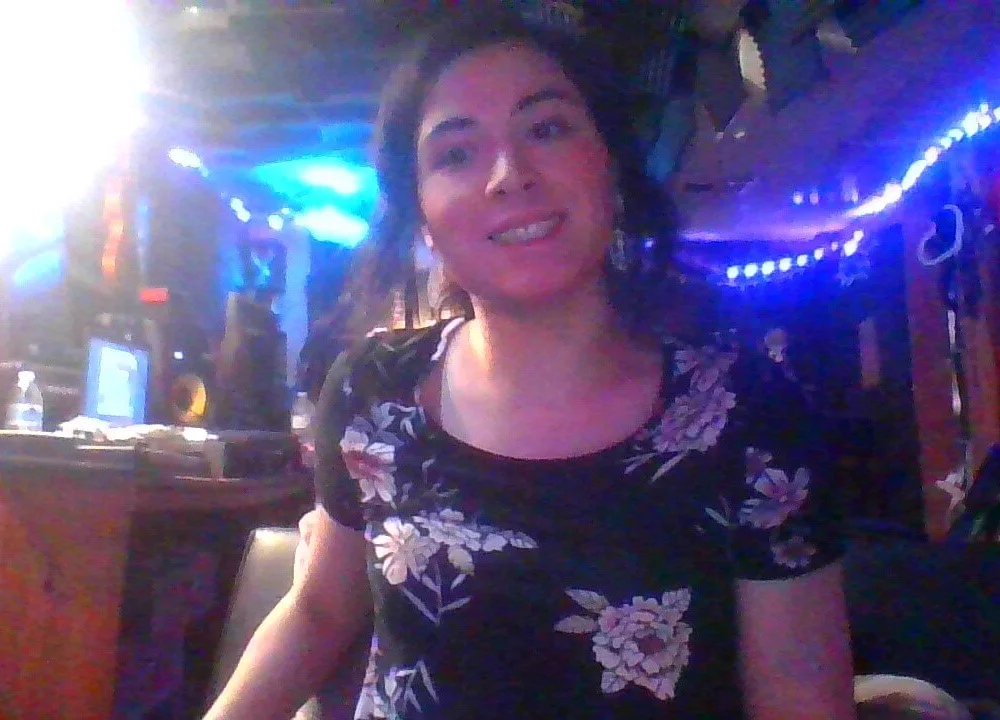 Michelle_Flowers' Offline XXX Chat