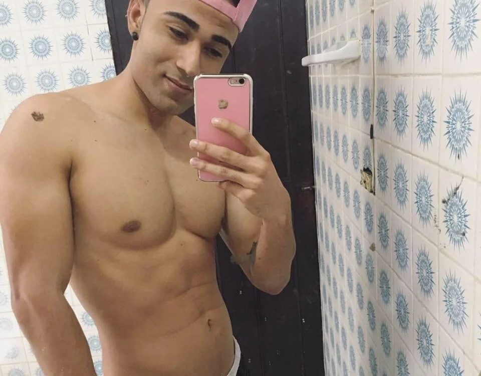 Cristian_salass' Offline XXX Chat