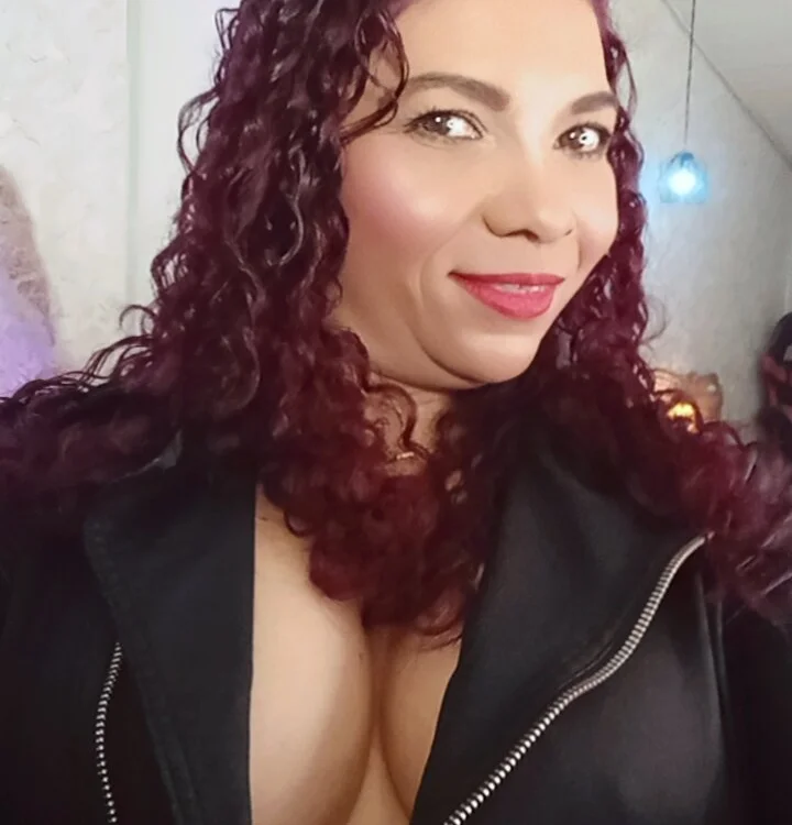 Serena_Houstonn Chat XXX Ngoại tuyến
