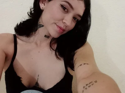 NinaHot_21