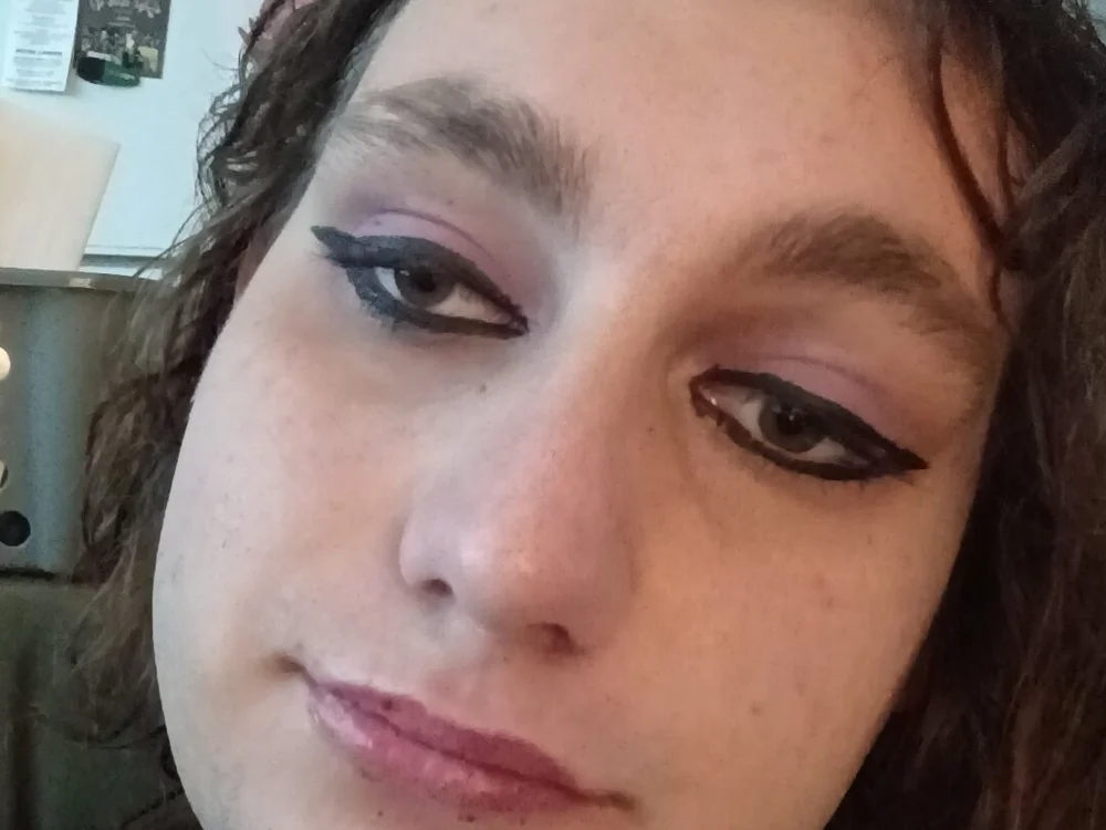 Daniellesissy350's most recent online preview